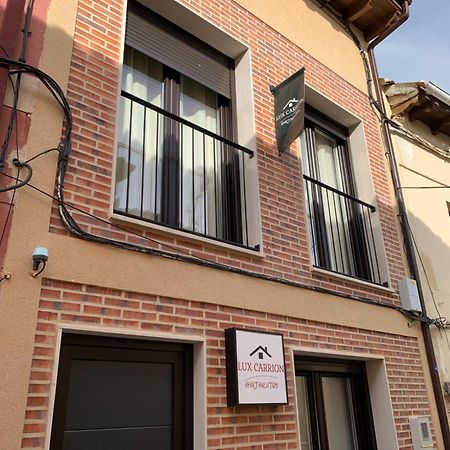 Apartamentos Lux Carrion Carrion De Los Condes Bagian luar foto