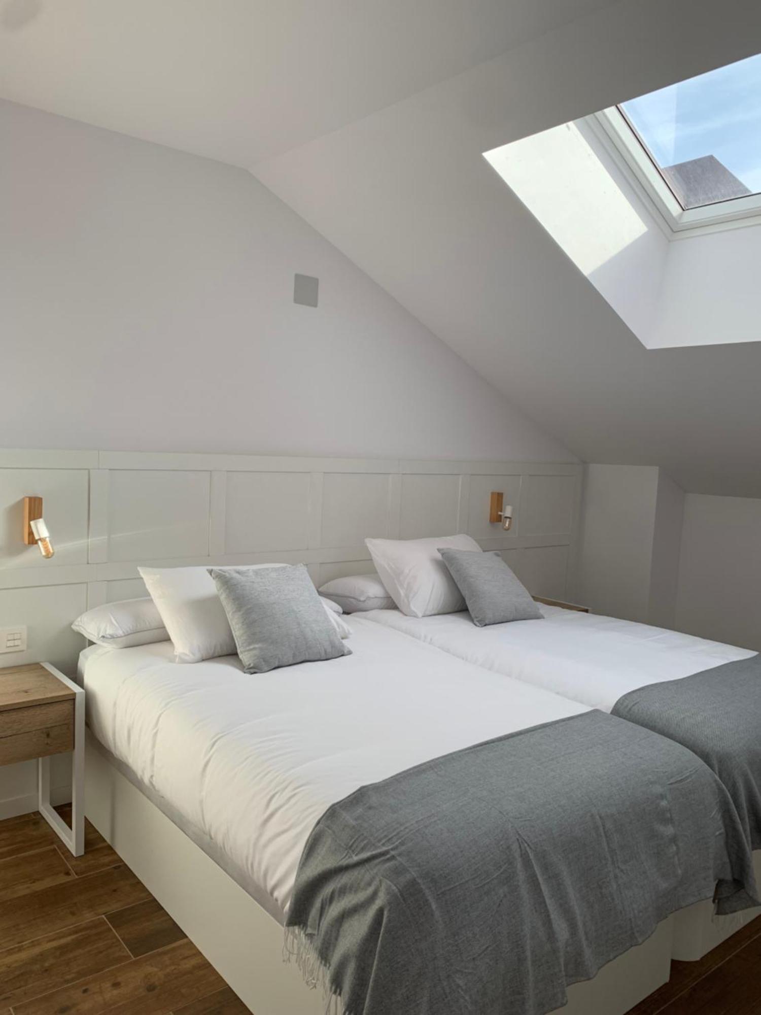 Apartamentos Lux Carrion Carrion De Los Condes Bagian luar foto