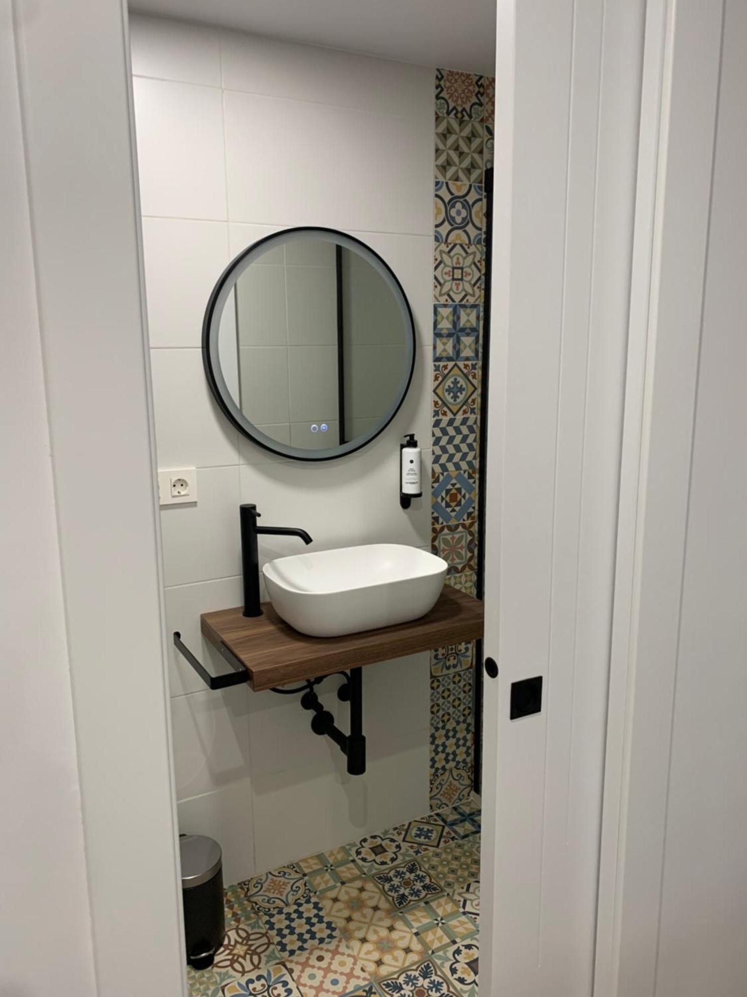 Apartamentos Lux Carrion Carrion De Los Condes Bagian luar foto