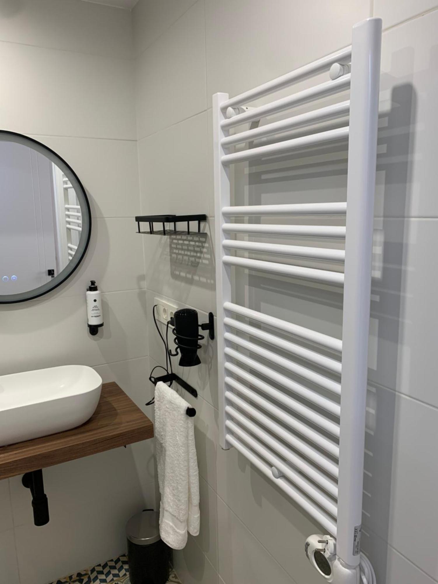Apartamentos Lux Carrion Carrion De Los Condes Bagian luar foto