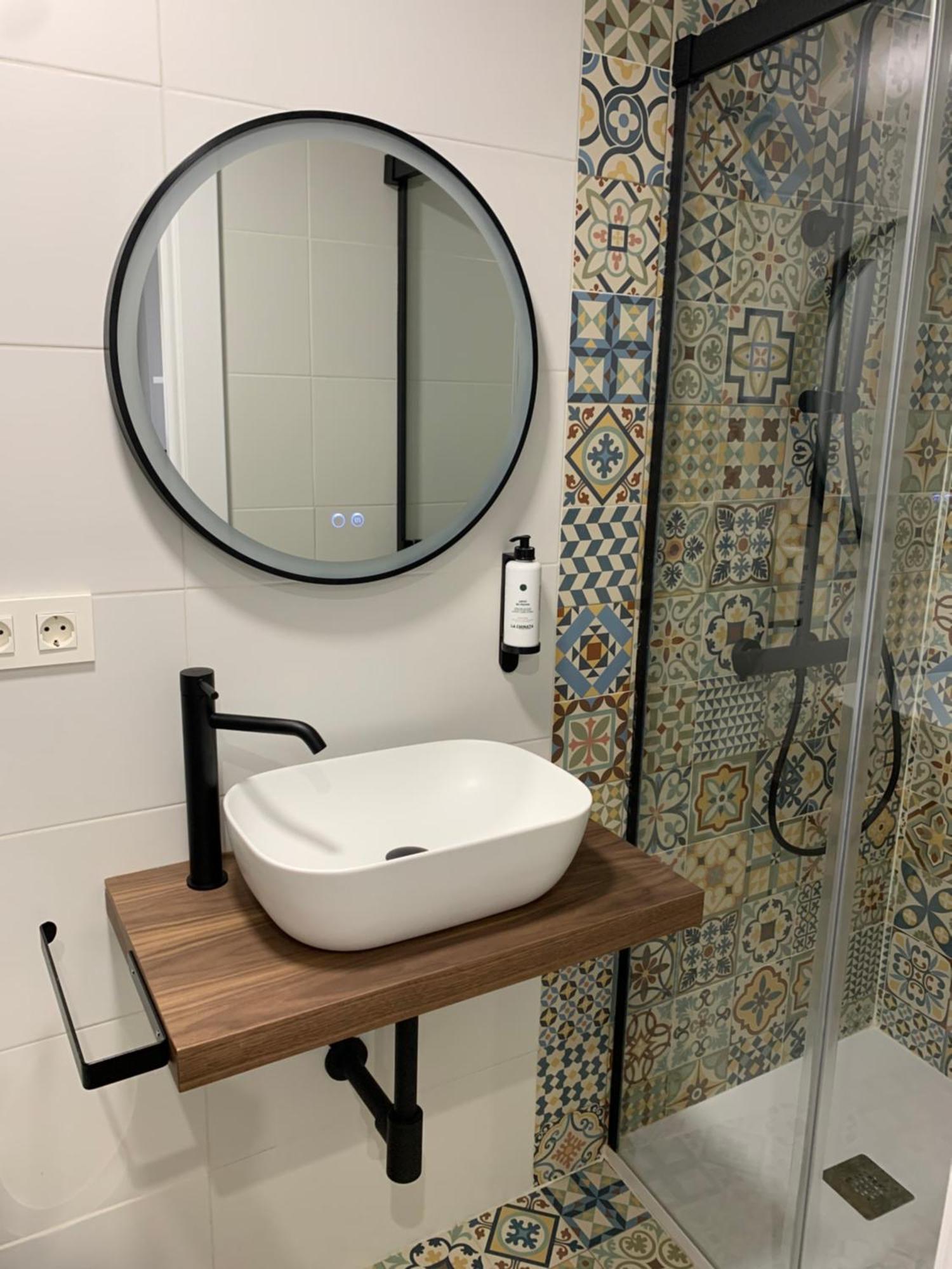 Apartamentos Lux Carrion Carrion De Los Condes Bagian luar foto