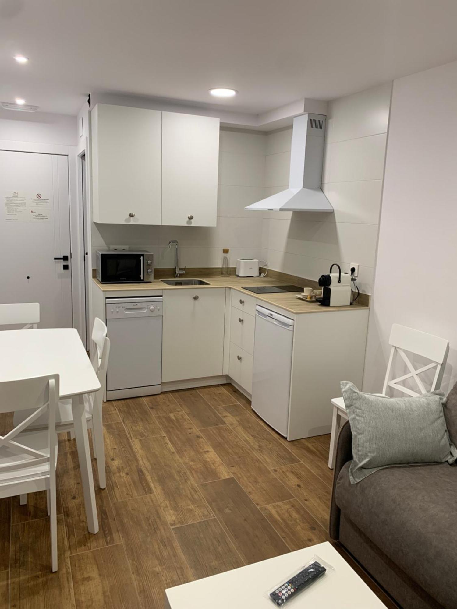 Apartamentos Lux Carrion Carrion De Los Condes Bagian luar foto